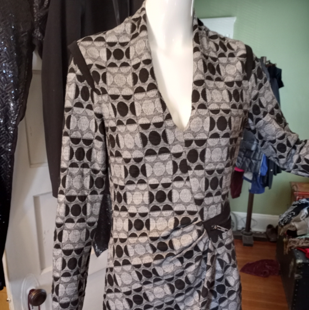 Xtreme fitted dress or tunic .size large.